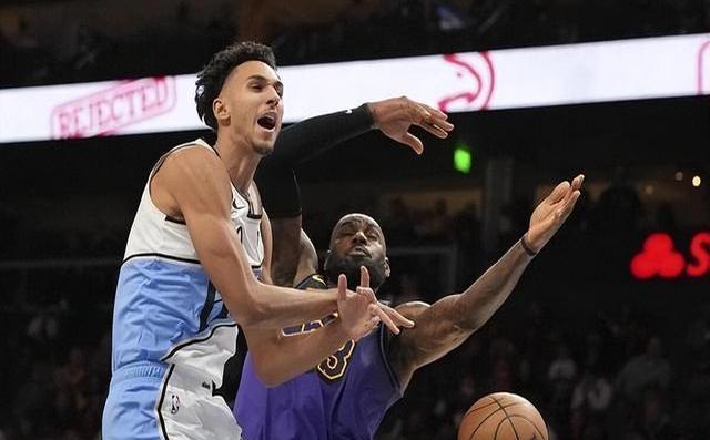 灰熊完胜黄蜂，特雷杨打破历史纪录