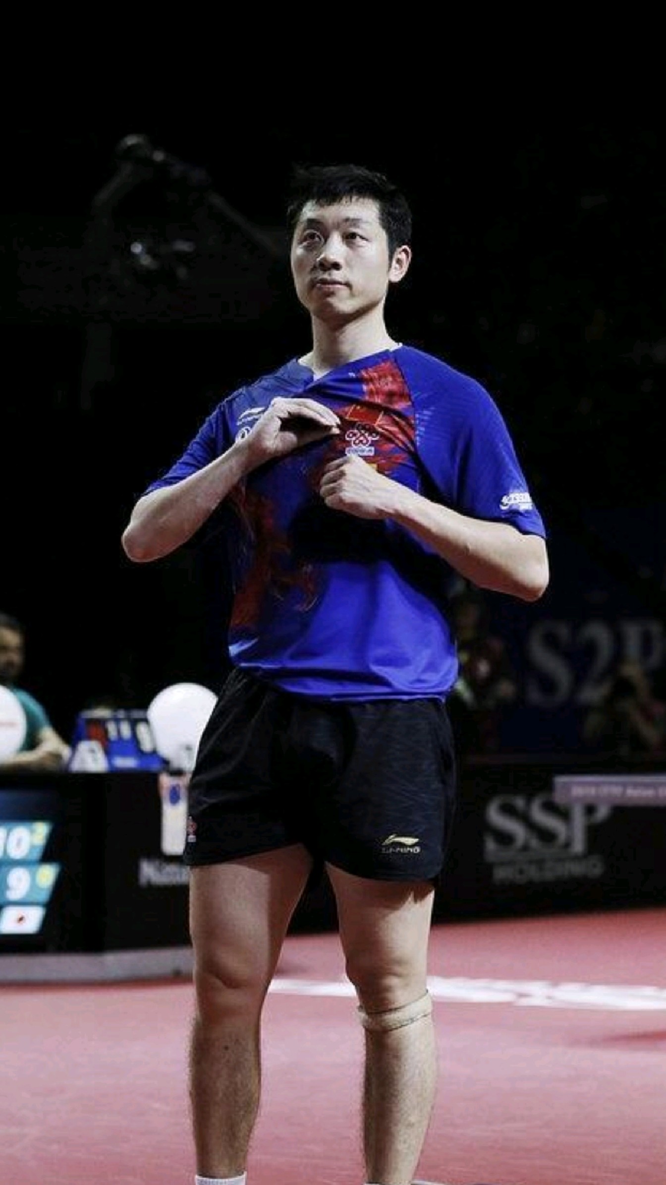 法国乒乓球队横扫奥地利乒乓球队，许昕惊艳世界