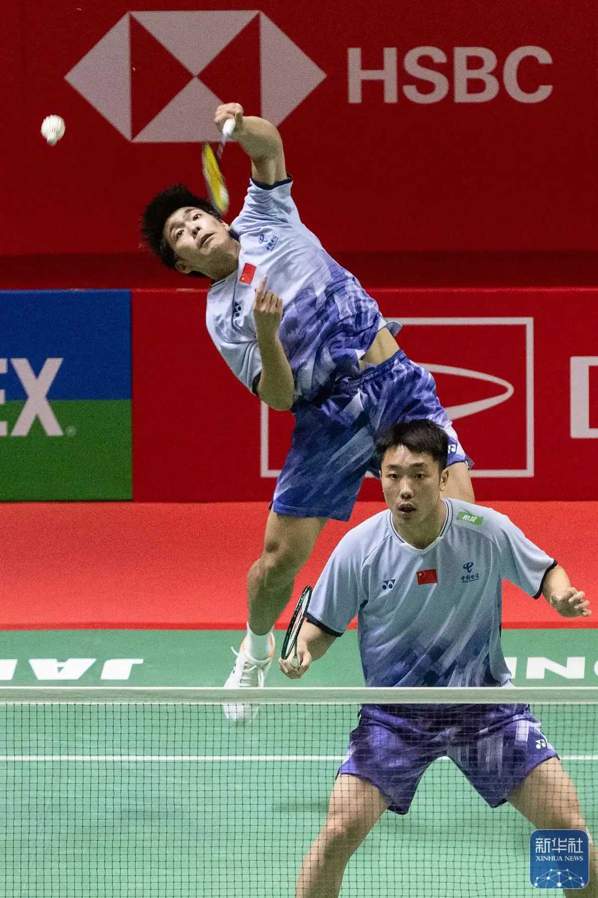 日本羽毛球队完胜印尼羽毛球队，安赛龙绝境逆转