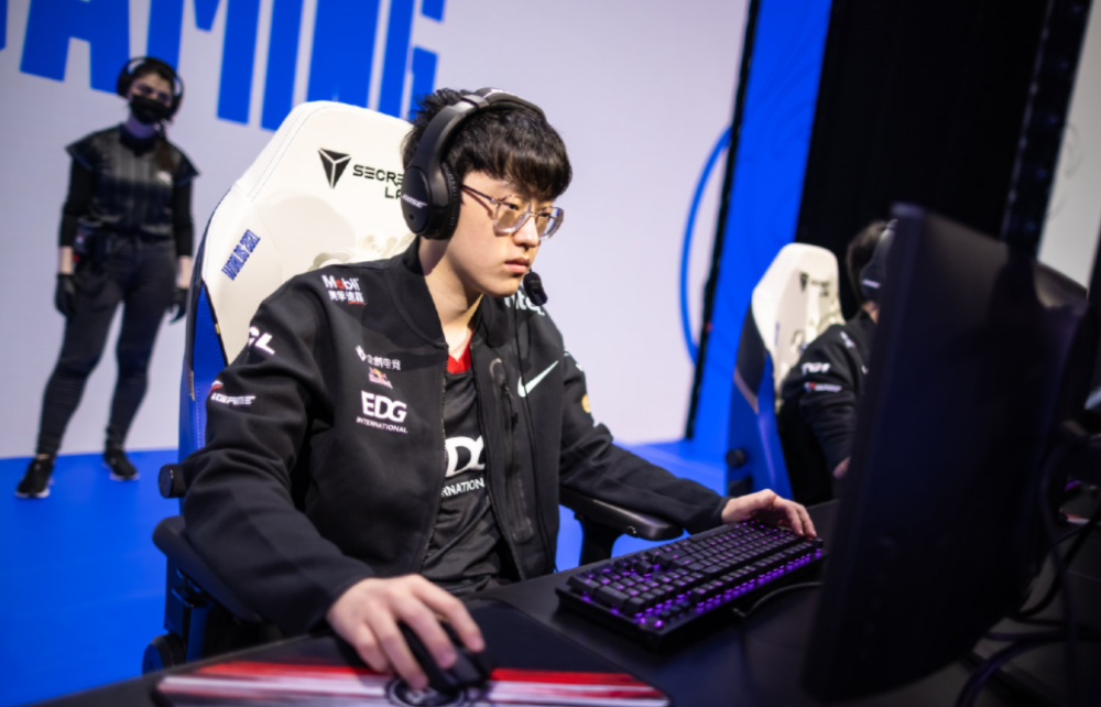 T1逆转Vitality，Scout爆发神勇