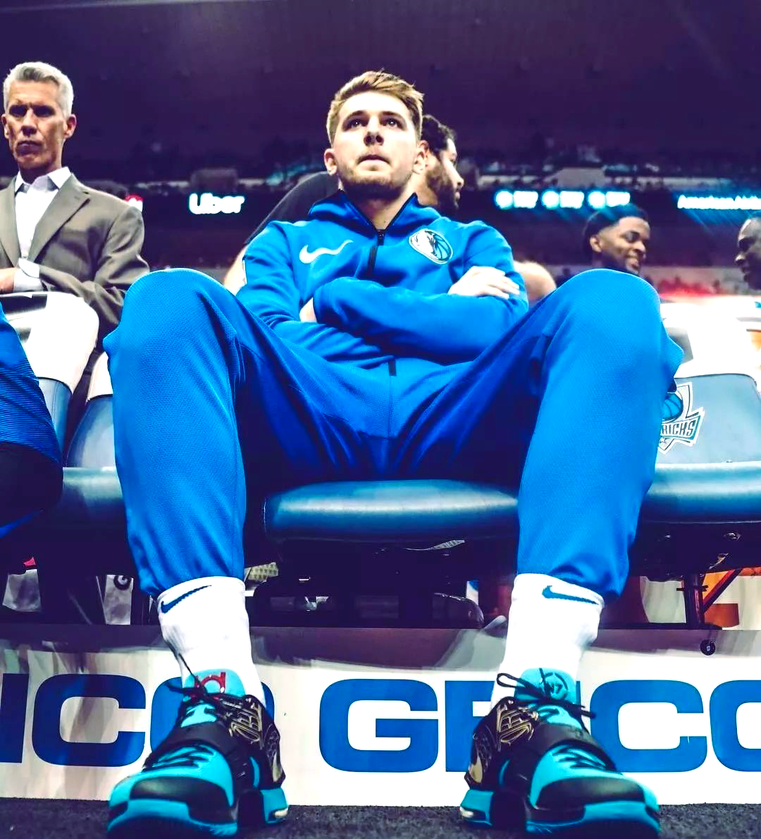 立陶宛男篮绝地反击马刺，东契奇惊艳世界