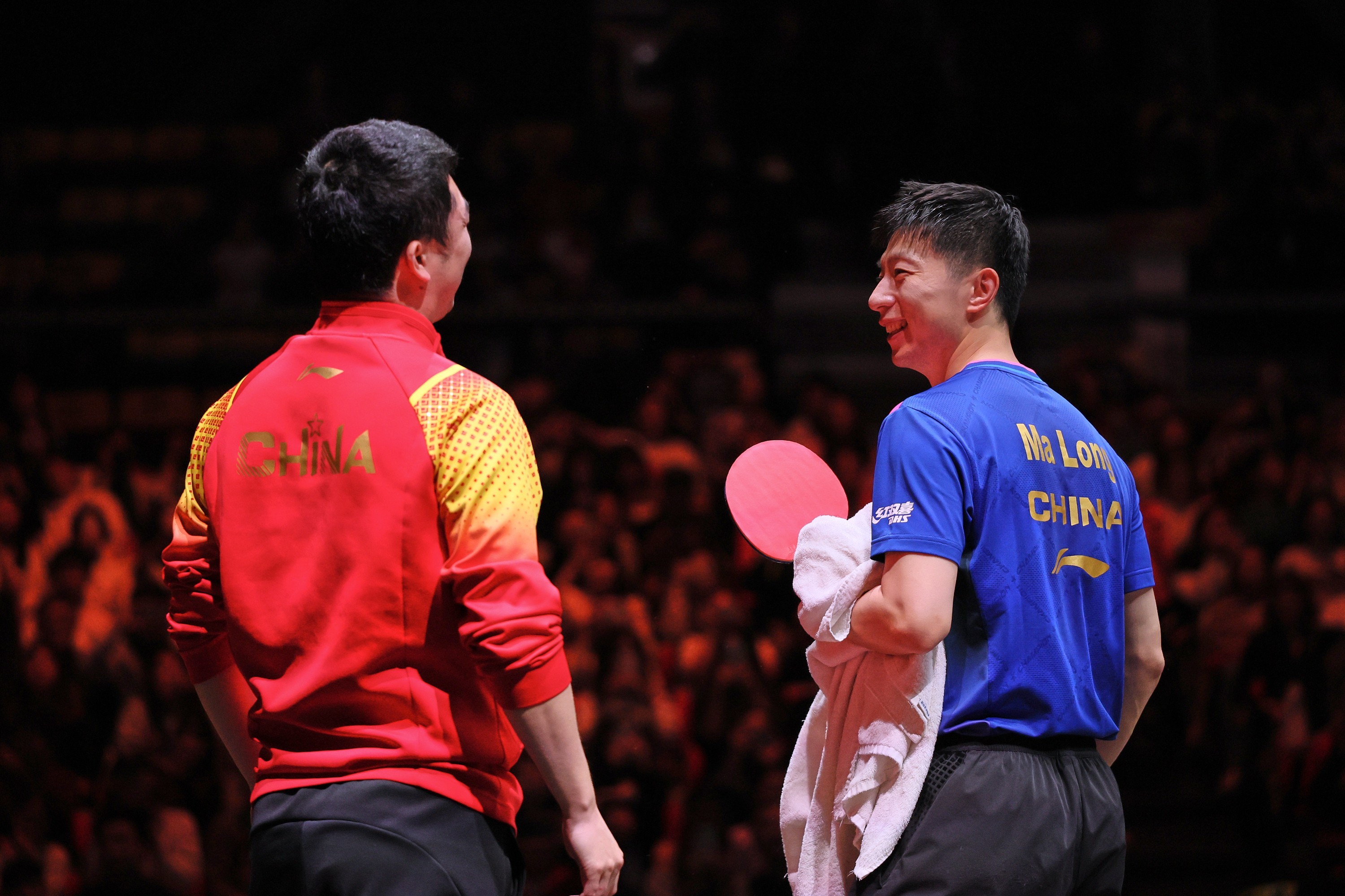 韩国乒乓球队鏖战比利时乒乓球队，马龙惊艳世界