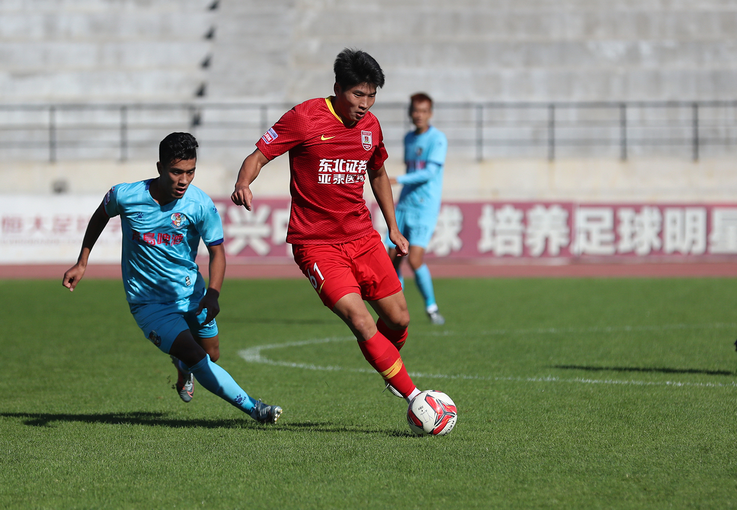 阿根廷男篮完胜美国男篮，哈里斯完成帽子戏法