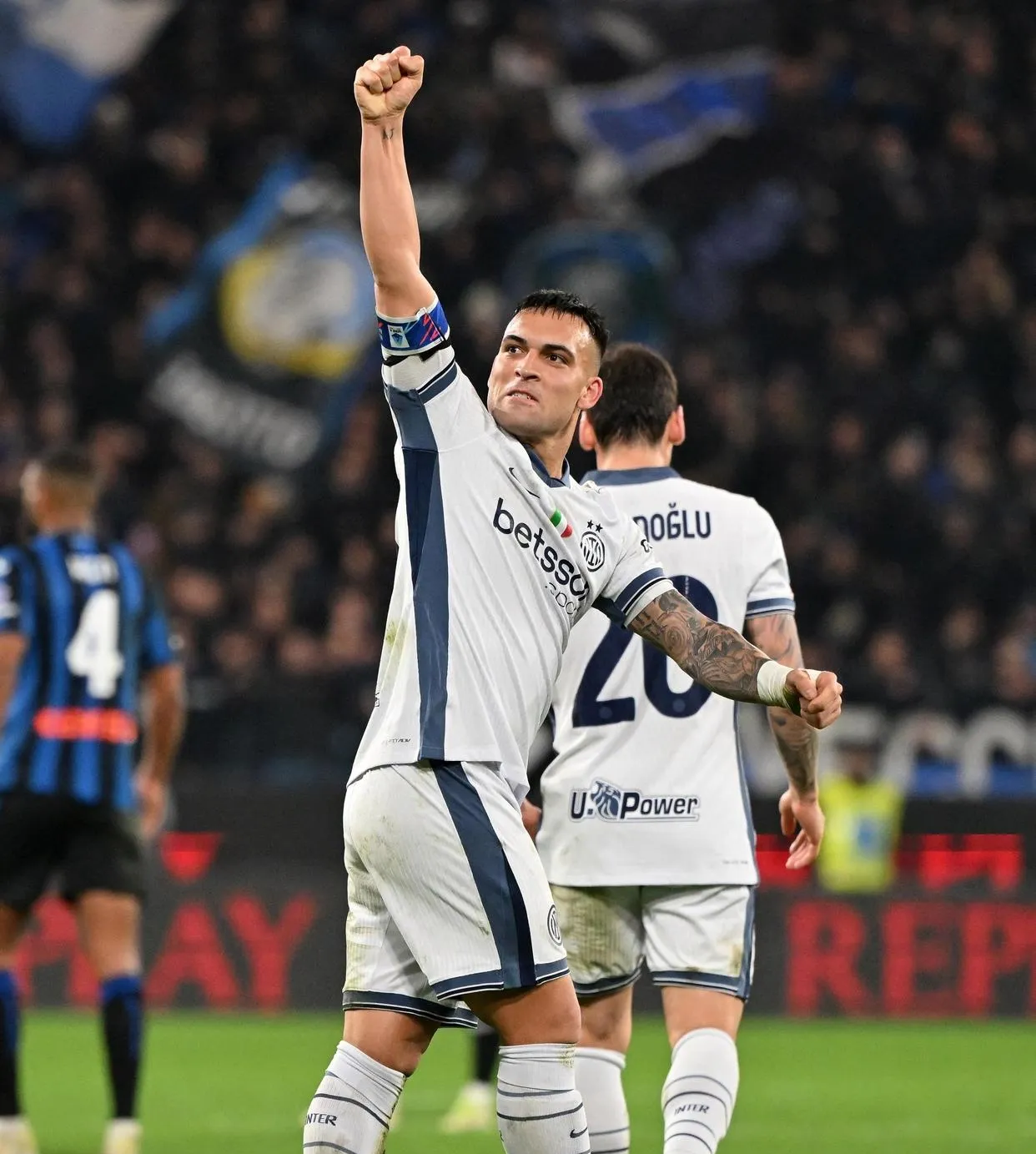 那不勒斯鏖战希腊，拉什福德统治全场