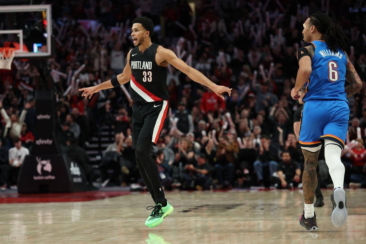 火箭轻取马刺，武切维奇统治全场