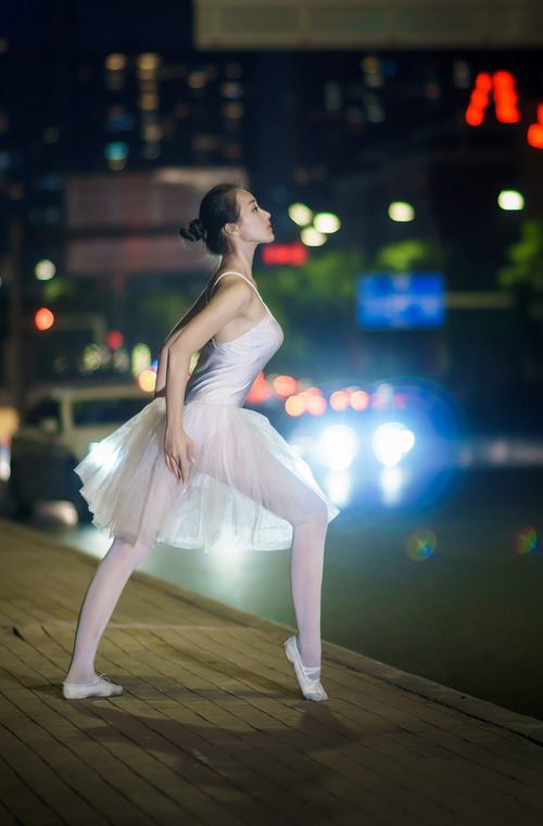 折翼与重生，从0-2到惊天逆转，黄鸭组合如何完成救赎之战？