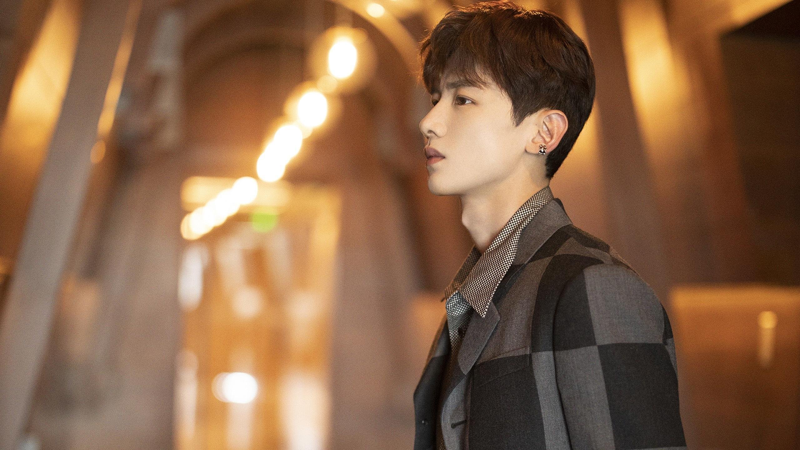 东方智慧与单核狂飙，一场比赛，两个时代隐喻