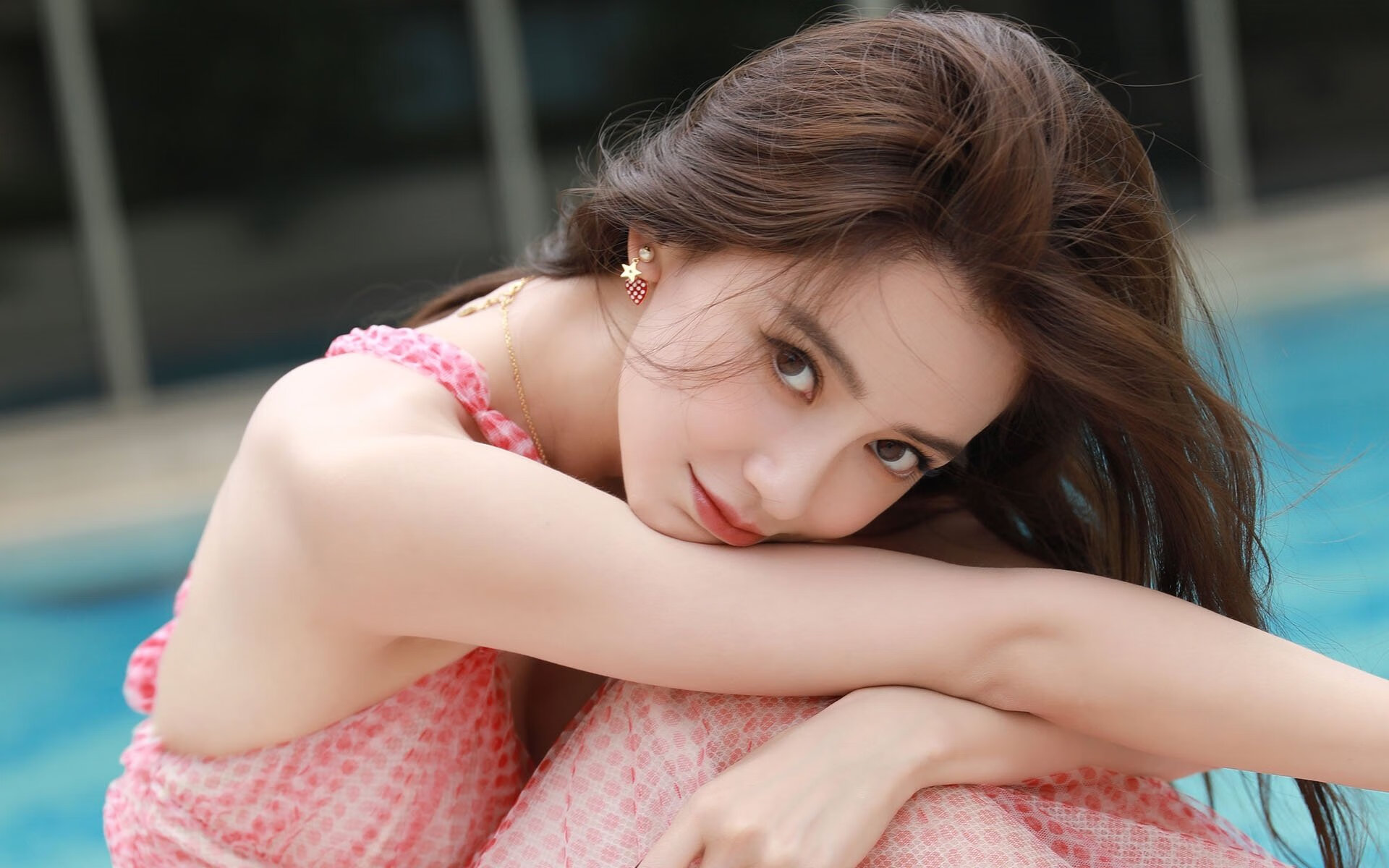 围场叙事的颠覆,当迈凯伦力克梅赛德斯,佩雷兹的统治撕碎了旧剧本