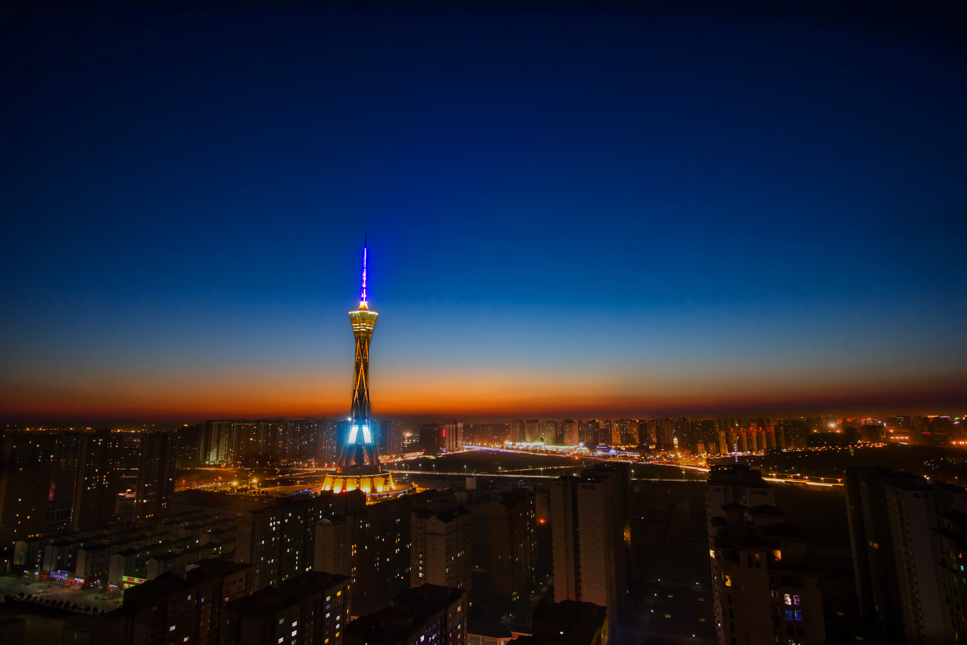 保罗的最后一传，当北京胡同扛起了印第安纳的黄昏